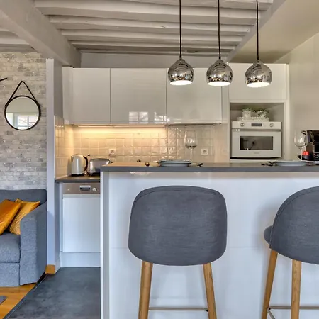 Apartment Bienvenue Au Solenne Votre Pied-a-terre De Charme Au Coeur De *