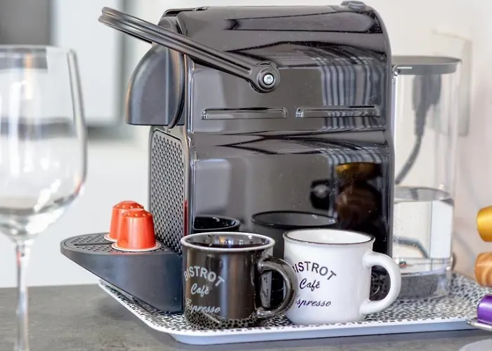 Bienvenue Au Solenne Votre Pied-à-terre De Charme Au Cœur De